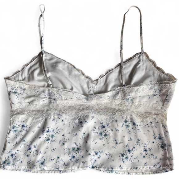 Garage Lace Floral Cami - Picture 5 of 5